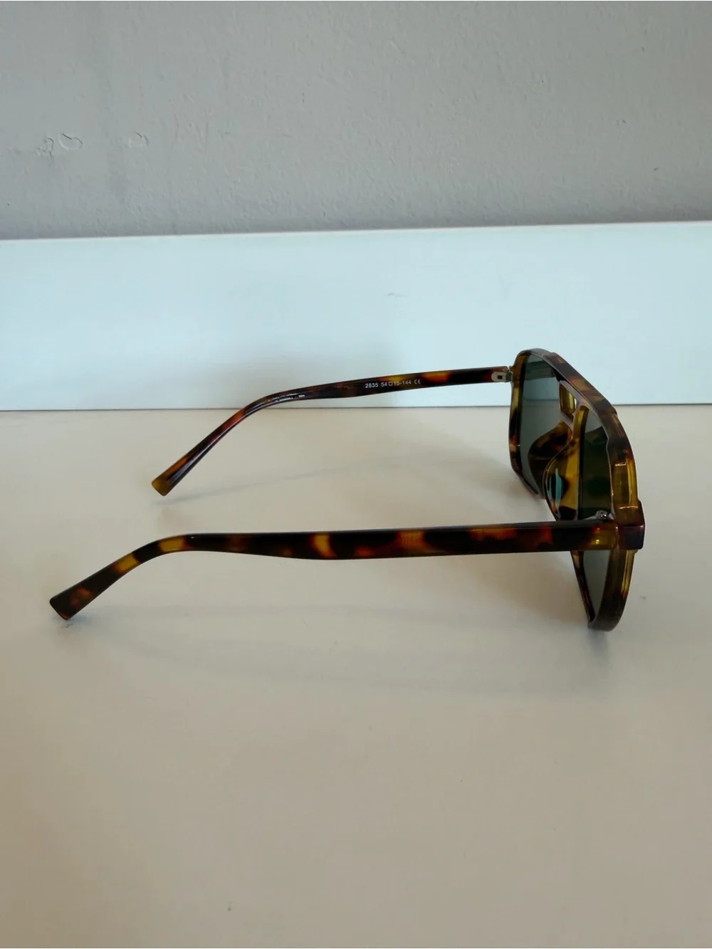 FEISEDY  fashion brand  sunglasses